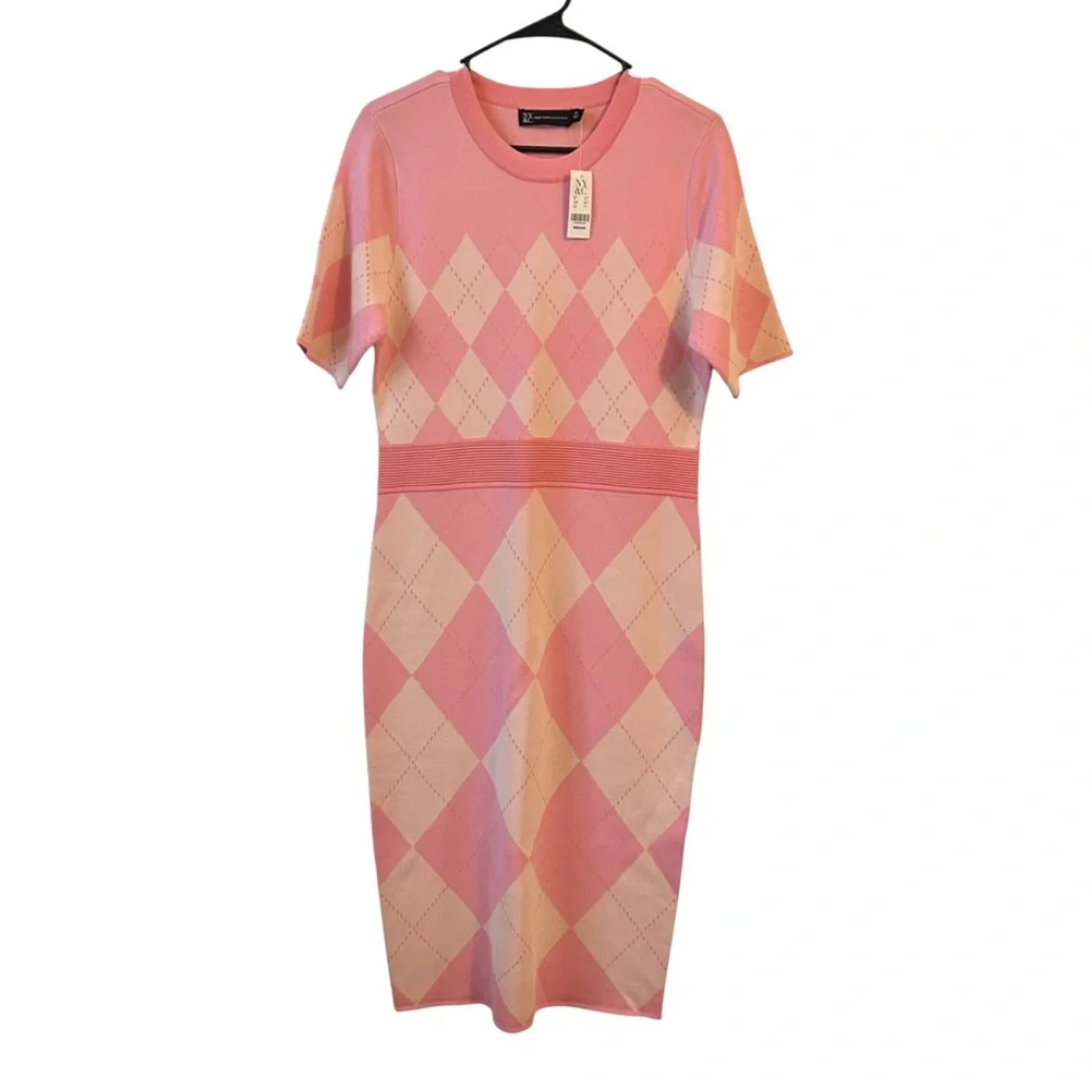 NWT NY & Co Argyle Short Sleeve Knit Sweater Dress Women’s SZ Medium in Pink - Picture 2 of 7